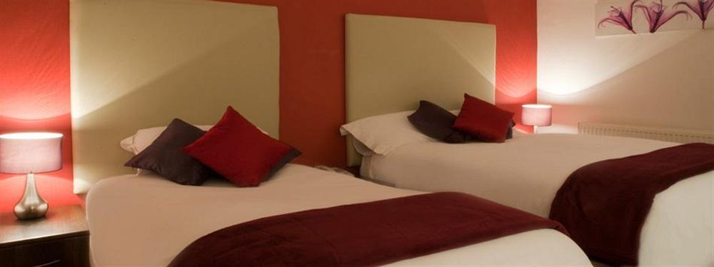 Haveli Hotel Hensol Bagian luar foto